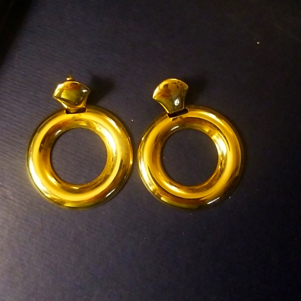 Gold earrings